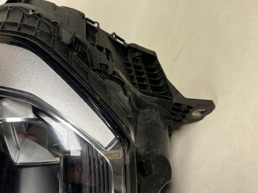 Frontscheinwerfer Audi Q3 83A941011 Ein Stück (Rechts oder Links) Headlight