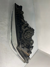 Load image into Gallery viewer, Frontscheinwerfer BMW G31 G30 8499121-04 LED Links Scheinwerfer Headlight SCH7283488095vi