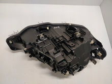 Laden Sie das Bild in den Galerie-Viewer, Frontscheinwerfer BMW F30 7471305-03 Full LED Ein Stück (Rechts oder Links) SCH8521696451gb