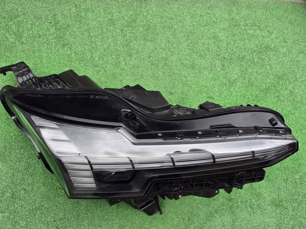 Frontscheinwerfer Volvo 20231208 Full LED Rechts Scheinwerfer Headlight SCH1147769531zc