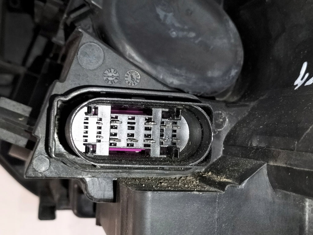 Frontscheinwerfer Audi Q3 8U0941006 Rechts Scheinwerfer Headlight SCH9225855425yw