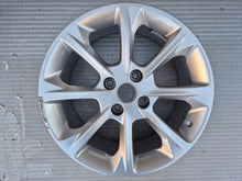 Laden Sie das Bild in den Galerie-Viewer, 1x Alufelge 17 Zoll 7.0" 4x108 47 5ET H1BC1007C1A Ford Fiesta I Ecosport FEL3240891727iy