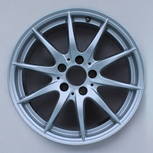 Load image into Gallery viewer, 1x Alufelge 17 Zoll 7.5&quot; 5x112 53ET W1664010502 Mercedes-Benz W166 Rim Wheel