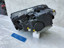Laden Sie das Bild in den Galerie-Viewer, Frontscheinwerfer Skoda Karoq Full LED Rechts Scheinwerfer Headlight SCH6754258164mk