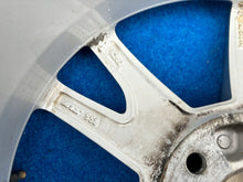 Laden Sie das Bild in den Galerie-Viewer, 1x Alufelge 17 Zoll 6.5" 5x112 33ET Glanz Silber 8U0071497 Audi Q3 Rim Wheel FEL8864096217ww