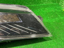 Laden Sie das Bild in den Galerie-Viewer, Frontscheinwerfer Skoda Superb III 3V1941016B Xenon Rechts Headlight