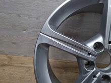Laden Sie das Bild in den Galerie-Viewer, 1x Alufelge 17 Zoll 6.5" 5x112 44ET Glanz Silber A1774011200 Mercedes-Benz W177 FEL2976120087ag
