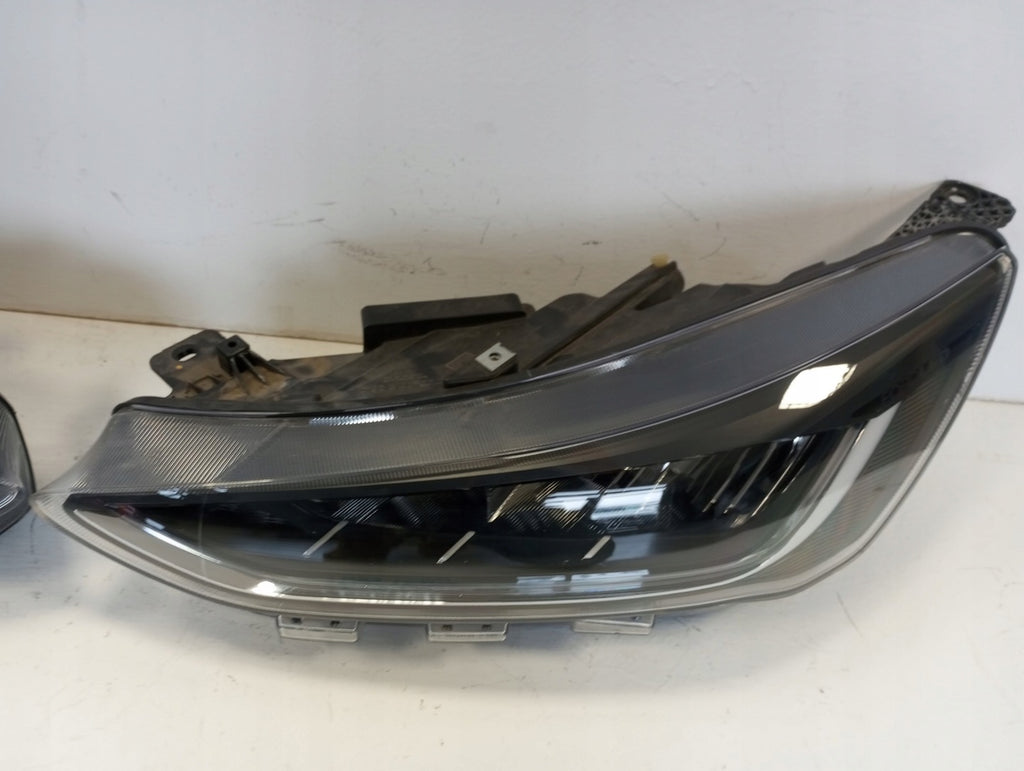 Frontscheinwerfer Ford Focus NX7B-13E015-CD NX7B-13E014-CD LED Rechts oder Links SCH8410398052ut