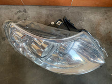 Laden Sie das Bild in den Galerie-Viewer, Frontscheinwerfer Citroën Jumper 1369495080 Rechts Scheinwerfer Headlight SCH5809412402dc