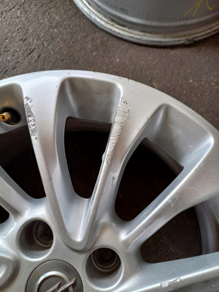 1x Alufelge 16 Zoll 6.5" 4x100 40ET Glanz Silber 13399305 Opel Corsa E Rim Wheel FEL4780720188hf