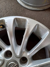 Laden Sie das Bild in den Galerie-Viewer, 1x Alufelge 16 Zoll 6.5" 4x100 40ET Glanz Silber 13399305 Opel Corsa E Rim Wheel FEL4780720188hf