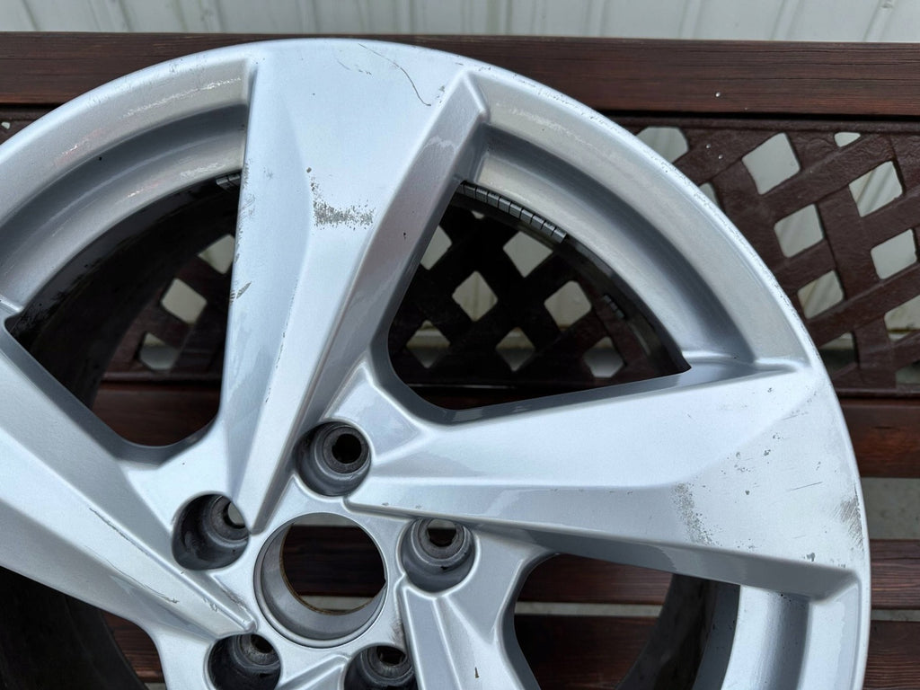 1x Alufelge 18 Zoll 7.0" 5x112 43ET Glanz Silber 83A601025AQ Audi Q3 Rim Wheel FEL8048051285tb