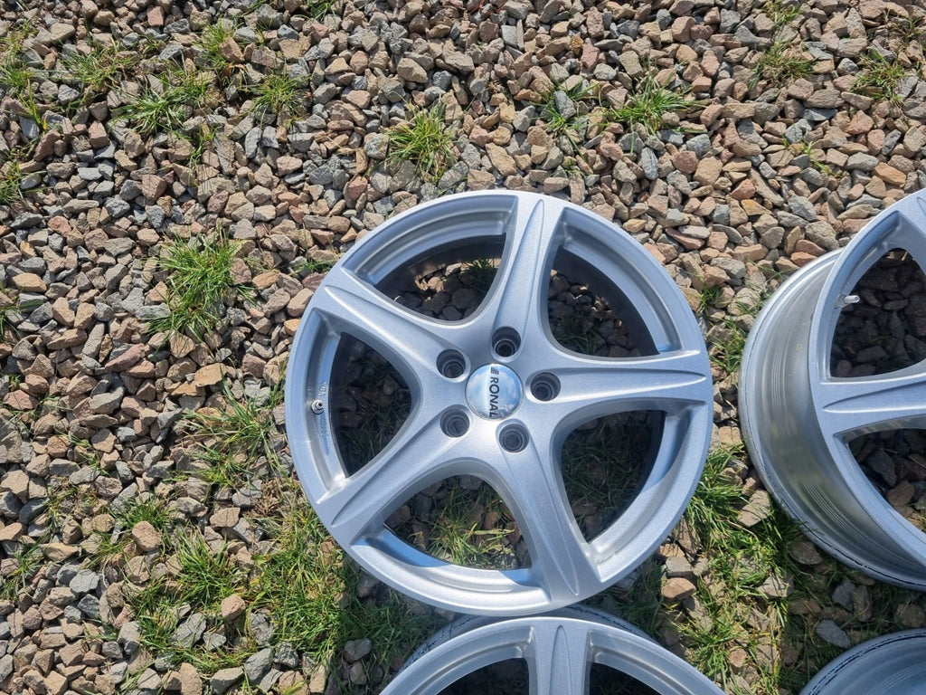 4x Alufelge 17 Zoll 7.0" 5x112 44ET Glanz Silber 56R7805 Mercedes-Benz W206 FEL2657050162wl