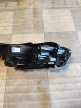 Laden Sie das Bild in den Galerie-Viewer, Frontscheinwerfer Kia Ceed 92101J7500 Links Scheinwerfer Headlight SCH2264907711ci