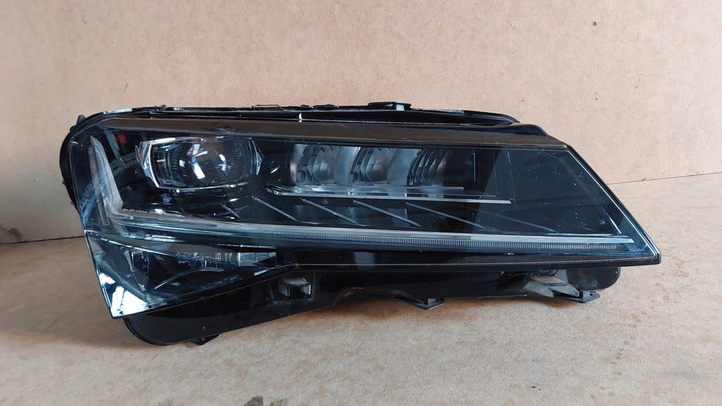 Frontscheinwerfer Skoda Superb III 3V1941016D Rechts Scheinwerfer Headlight SCH6713522477su