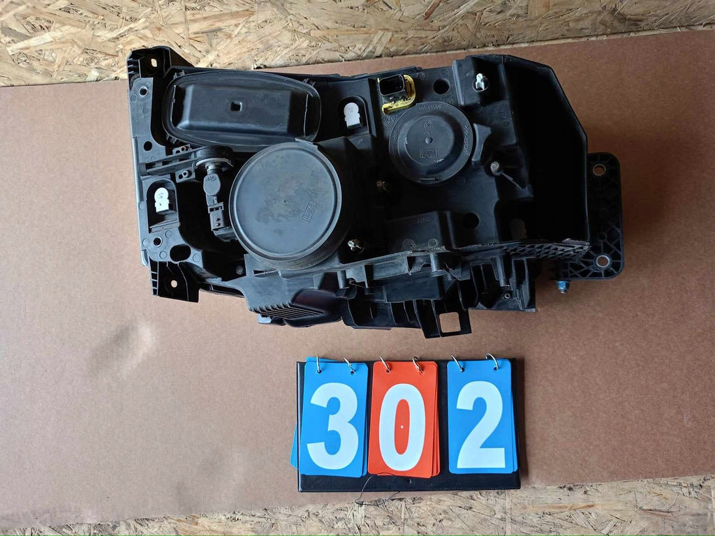 Frontscheinwerfer Renault 89207721 Rechts Scheinwerfer Headlight