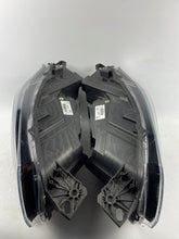 Laden Sie das Bild in den Galerie-Viewer, Frontscheinwerfer Peugeot Partner Rifter 90146217 Ein Satz Headlight SCH4743657832jv