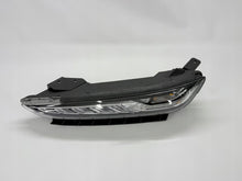 Laden Sie das Bild in den Galerie-Viewer, Frontscheinwerfer Hyundai Kona 92207J9000 Links Scheinwerfer Headlight SCH9918421163ye