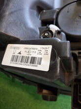 Laden Sie das Bild in den Galerie-Viewer, Frontscheinwerfer Iveco Daily IV 05802476874 Links Scheinwerfer Headlight SCH2079385152je