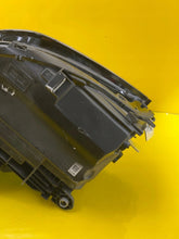 Laden Sie das Bild in den Galerie-Viewer, Frontscheinwerfer VW Passat 3J1941035 LED Links Scheinwerfer Headlight SCH6339070196ul