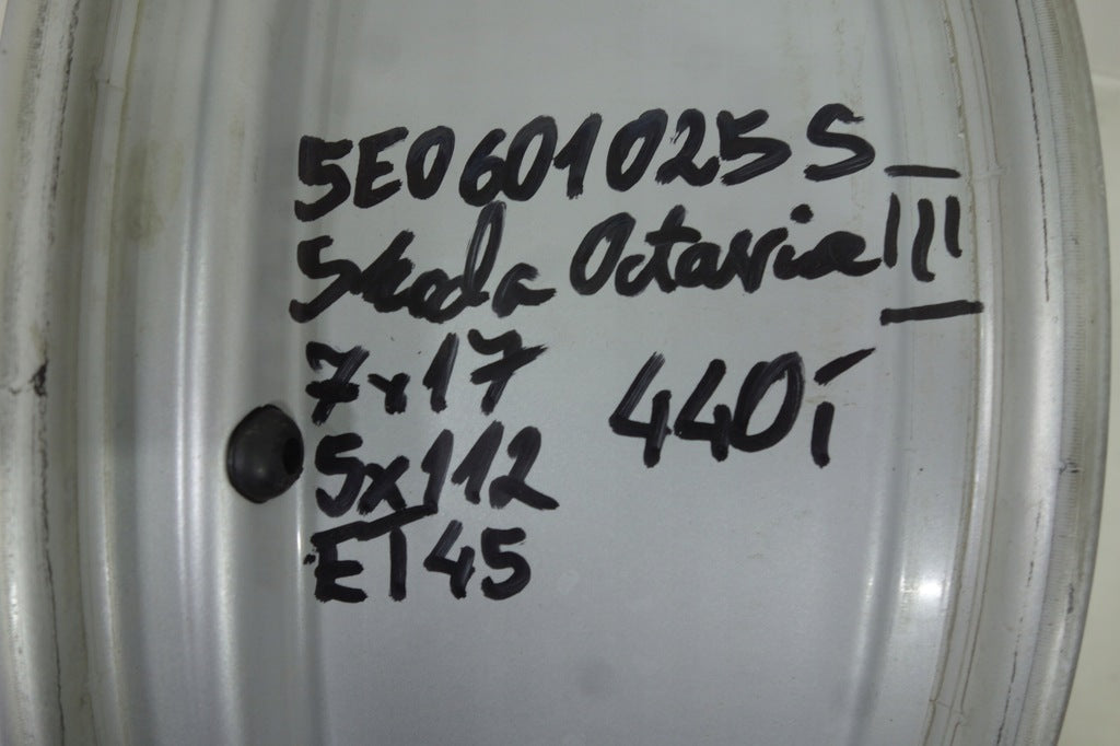 1x Alufelge 17 Zoll 7.0" 5x112 45ET 5E0601025S Skoda Octavia Iii Rim Wheel FEL4175340398bk