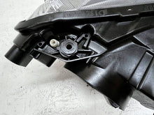 Load image into Gallery viewer, Frontscheinwerfer Skoda Superb 3V1941015A Xenon Links Scheinwerfer Headlight SCH1634355337yv