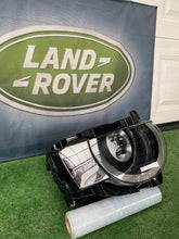 Load image into Gallery viewer, Frontscheinwerfer Land Rover Defender JLR3548 Rechts Scheinwerfer Headlight SCH9546108384fa