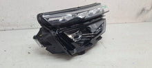 Laden Sie das Bild in den Galerie-Viewer, Frontscheinwerfer Skoda Kamiq 658941016 Rechts Scheinwerfer Headlight SCH8481060015uk