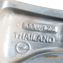 Laden Sie das Bild in den Galerie-Viewer, 1x Alufelge 16 Zoll 6.5&quot; 4x108 32ET Glanz 672044871, 9833892580, 93484566 Opel X