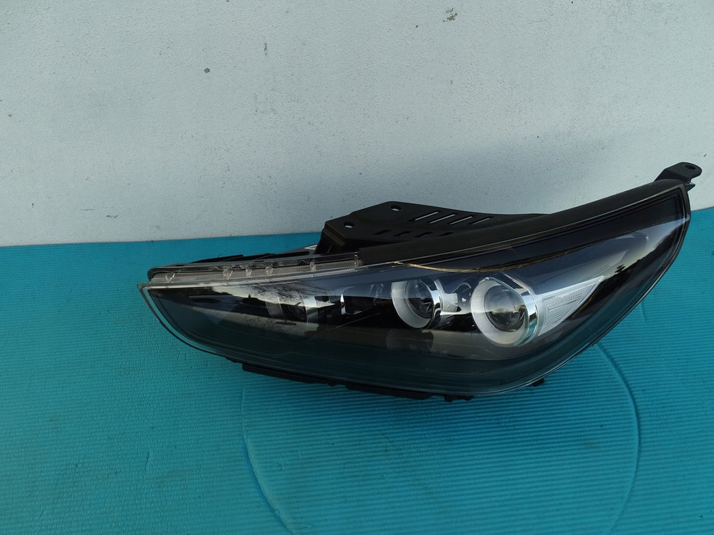 Frontscheinwerfer Hyundai I30 III 92101-G4120 LED Ein Stück (Rechts oder Links)