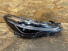 Laden Sie das Bild in den Galerie-Viewer, Frontscheinwerfer Toyota Corolla S2511F097-M Rechts Scheinwerfer Headlight SCH7422279262pm