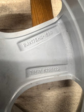 Load image into Gallery viewer, 1x Alufelge 17 Zoll 8.0" 5x120 30ET Glanz Silber 6790172 BMW 5 F11 F06 F10 F12 FEL5566974086gy