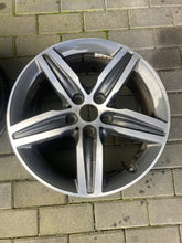 Laden Sie das Bild in den Galerie-Viewer, 1x Alufelge 17 Zoll 7.5&quot; 5x120 54ET Glanz 6855091 BMW X2 Mg Rim Wheel