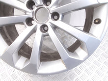 Laden Sie das Bild in den Galerie-Viewer, 1x Alufelge 18 Zoll 8.0" 5x112 39ET Glanz Silber 8R0601025BM Audi Q5 Rim Wheel FEL3258285408ij