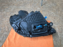 Laden Sie das Bild in den Galerie-Viewer, Frontscheinwerfer Mercedes-Benz W206 A2069062903 Links Scheinwerfer Headlight SCH5345745705ad