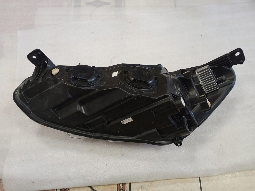 Frontscheinwerfer Ford Focus MX7B-13E014-CC Rechts Scheinwerfer Headlight