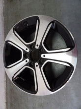 Laden Sie das Bild in den Galerie-Viewer, 1x Alufelge 17 Zoll 7.5" 5x112 52ET Glanz Schwarz A2464011500 Mercedes-Benz W246 FEL6877190674lm