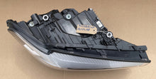 Load image into Gallery viewer, Frontscheinwerfer BMW G31 G30 7439200 Full LED Rechts Scheinwerfer Headlight SCH6299799929fo