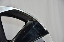 Laden Sie das Bild in den Galerie-Viewer, 1x Alufelge 17 Zoll 7.5&quot; 5x108 44ET Glanz Silber 9847065380 Opel Astra L Iii