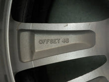 Load image into Gallery viewer, 1x Alufelge 18 Zoll 6.5&quot; 5x114.3 48ET Glanz Silber 52910-2S310 Hyundai Tucson