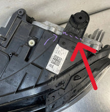 Laden Sie das Bild in den Galerie-Viewer, Frontscheinwerfer VW T-Roc 2GA941035AF Links Scheinwerfer Headlight SCH9164713349pj