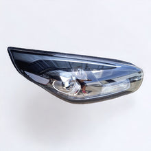 Laden Sie das Bild in den Galerie-Viewer, Frontscheinwerfer Kia Carens IV Xenon Rechts Scheinwerfer Headlight