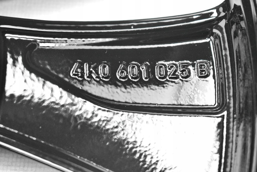 1x Alufelge 18 Zoll 8.0" 5x112 39ET Glanz Schwarz 4K0601025B Audi Rim Wheel FEL1973939639cw