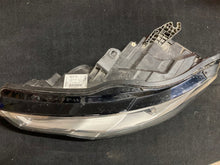 Laden Sie das Bild in den Galerie-Viewer, Frontscheinwerfer Audi A6 C7 4G0941006 Xenon Ein Satz Scheinwerfer Headlight