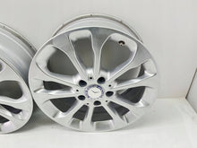 Laden Sie das Bild in den Galerie-Viewer, 4x Alufelge 17 Zoll 6.5" 5x112 38ET Glanz Silber A1564011700 Mercedes-Benz Gla FEL3715964655iy