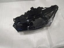 Laden Sie das Bild in den Galerie-Viewer, Frontscheinwerfer Skoda Enyaq 5LB941015A LED Links Scheinwerfer Headlight