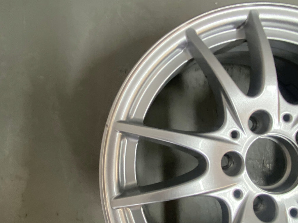 1x Alufelge 16 Zoll 6.5" 5x112 49ET Glanz Silber A2464011302 Mercedes-Benz W246 FEL4243048786pn