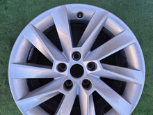Load image into Gallery viewer, 1x Alufelge 17 Zoll 5x112 3V0601025SAJ Skoda Superb Rim Wheel FEL8877551851pp