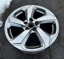 Load image into Gallery viewer, 1x Alufelge 18 Zoll 7.0" 5x114.3 35ET Toyota I Rim Wheel FEL2173543289pb