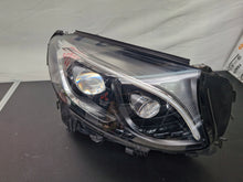 Laden Sie das Bild in den Galerie-Viewer, Frontscheinwerfer Mercedes-Benz Glc A253906801 Rechts Scheinwerfer Headlight SCH9547064717af